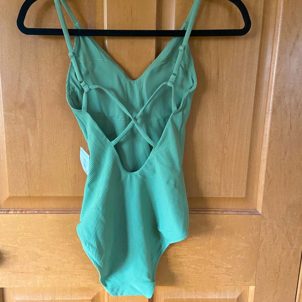 Lululemon Play Side Pool One piece Swimsuit